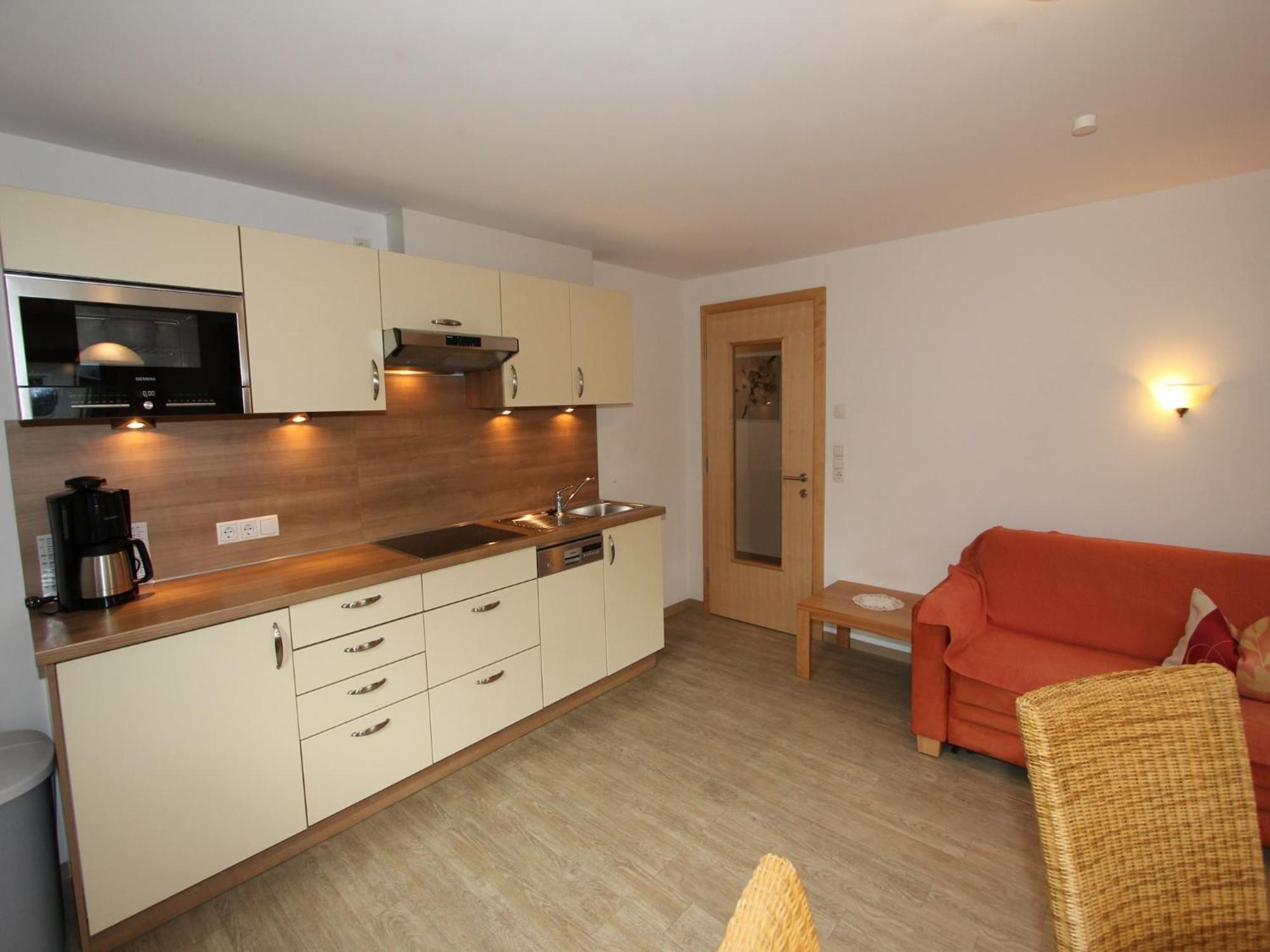 Spacious Apartment In Uderns Near Ski Area Eksteriør billede