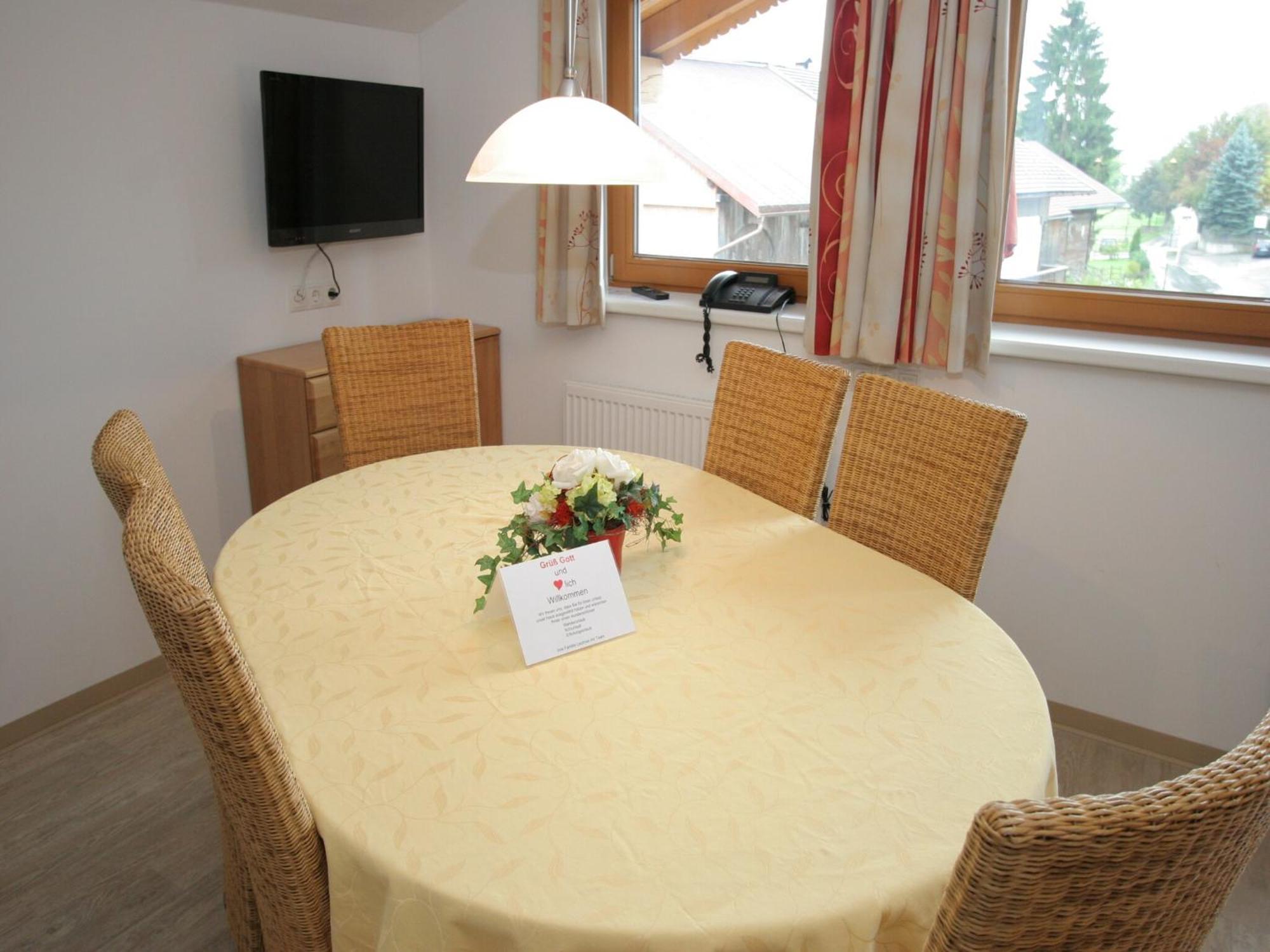 Spacious Apartment In Uderns Near Ski Area Eksteriør billede